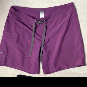 Patagonia Women’s Meridian Beach Surf Board Shorts-Mid-Rise size 8